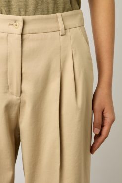 Gerard Darel Pantalon Carotte En Coton Sable - Cecilia | Costumes & Ensembles