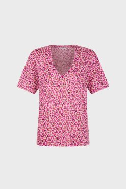 Gerard Darel Tshirt V Imprime Leopard Fuchsia - Misha | Tops & Sweats