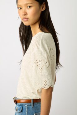 Gerard Darel Tshirt En Lin A Broderie Ecru - Manika | Tops & Sweats