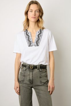 Gerard Darel Tshirt Au Col Brode Ecru - Maysam | Tops & Sweats