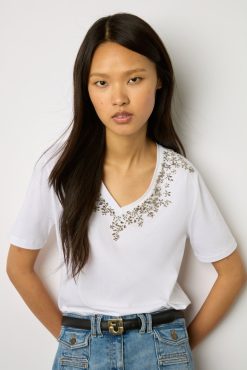 Gerard Darel Tshirt En Coton A Strass Ecru - Malie | Tops & Sweats