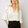 Gerard Darel Blouse En Satin A Volants Blanc - Alexia | Chemises & Blouses